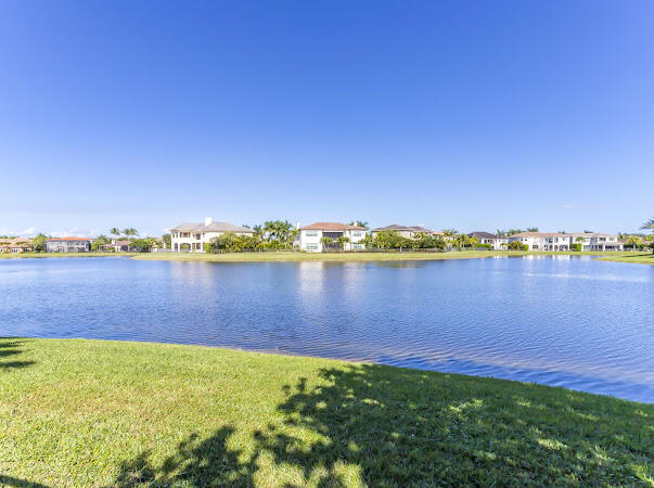 17704 Besito Way Boca Raton, FL 33496 - Photo 5 of 93 IMG_2393