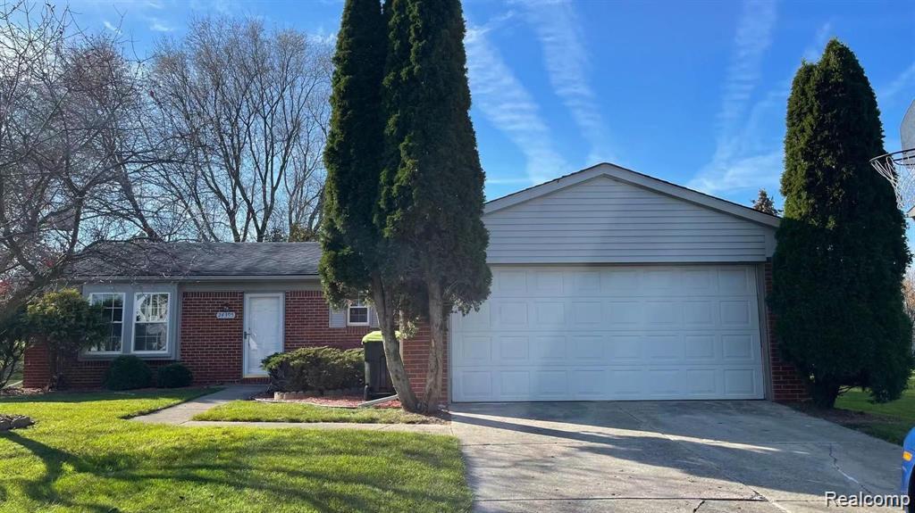 24395 Surfside Road Novi, MI 48374 - Photo 1 of 23