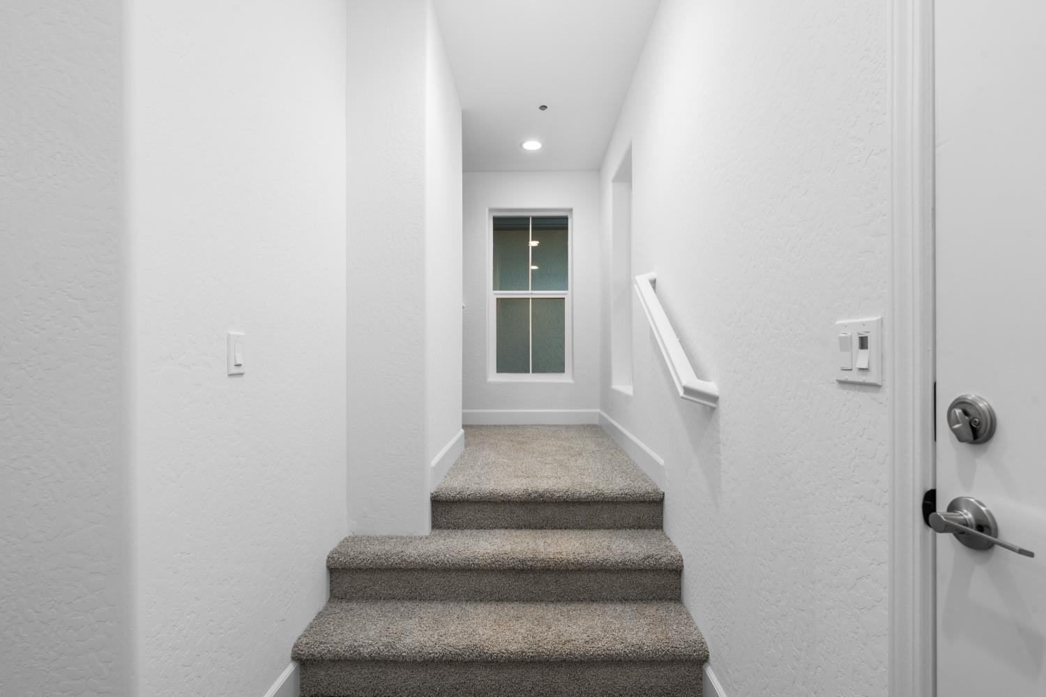 380 South Huckleberry Road Madera, CA 93636 - Photo 9 of 15 a view of entryway