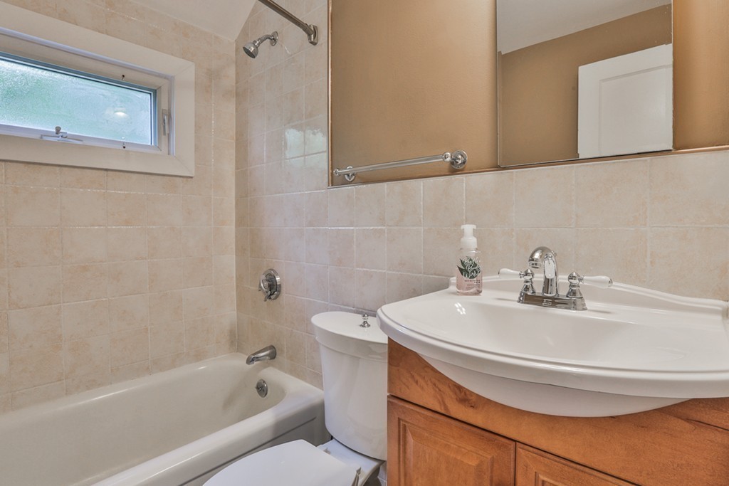 31 Jefferson Road, Unit 31 Wakefield, MA 01880 - Photo 13 of 20 Gallery Image 13