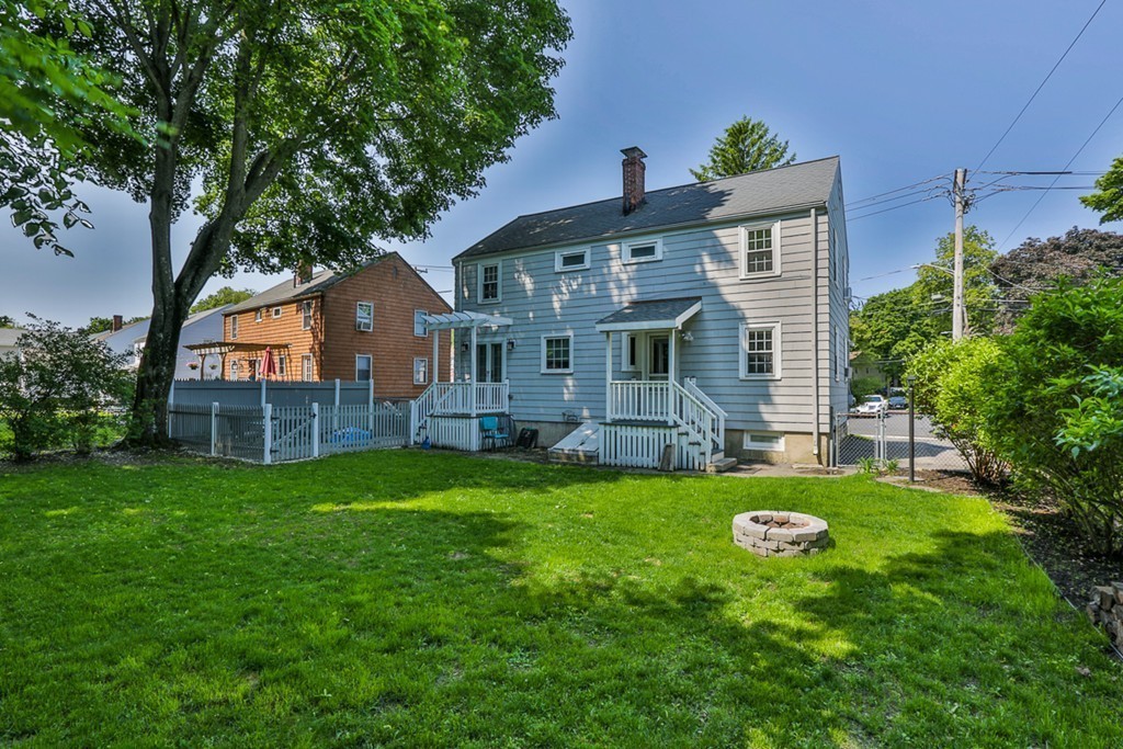 31 Jefferson Road, Unit 31 Wakefield, MA 01880 - Photo 19 of 20 Gallery Image 19
