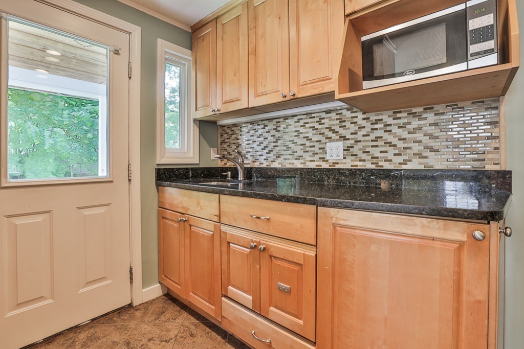 31 Jefferson Road, Unit 31 Wakefield, MA 01880 - Photo 10 of 20 Gallery Image 10