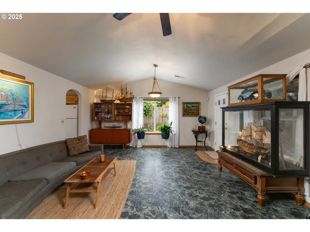 $519,000 | 1108 Hadley Road, Newberg, OR 97132