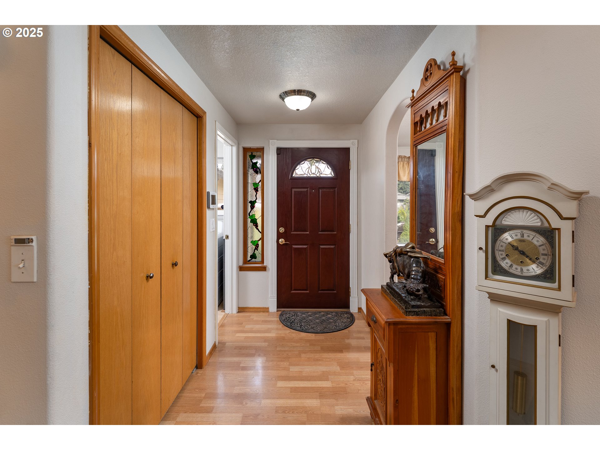 1108 Hadley Road Newberg, OR 97132 - Photo 17 of 42 a bathroom with a sink and a mirror