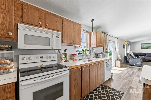 $489,900 | 10289 West Desert Duck Avenue, Mountain Home, ID 83647