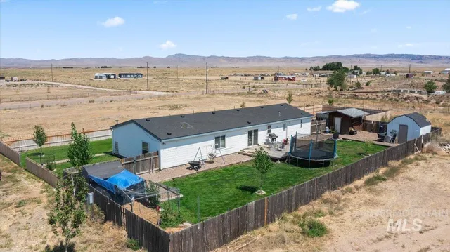$489,900 | 10289 West Desert Duck Avenue, Mountain Home, ID 83647