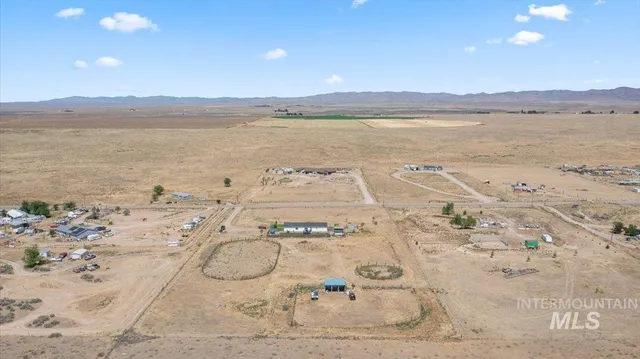 $489,900 | 10289 West Desert Duck Avenue, Mountain Home, ID 83647