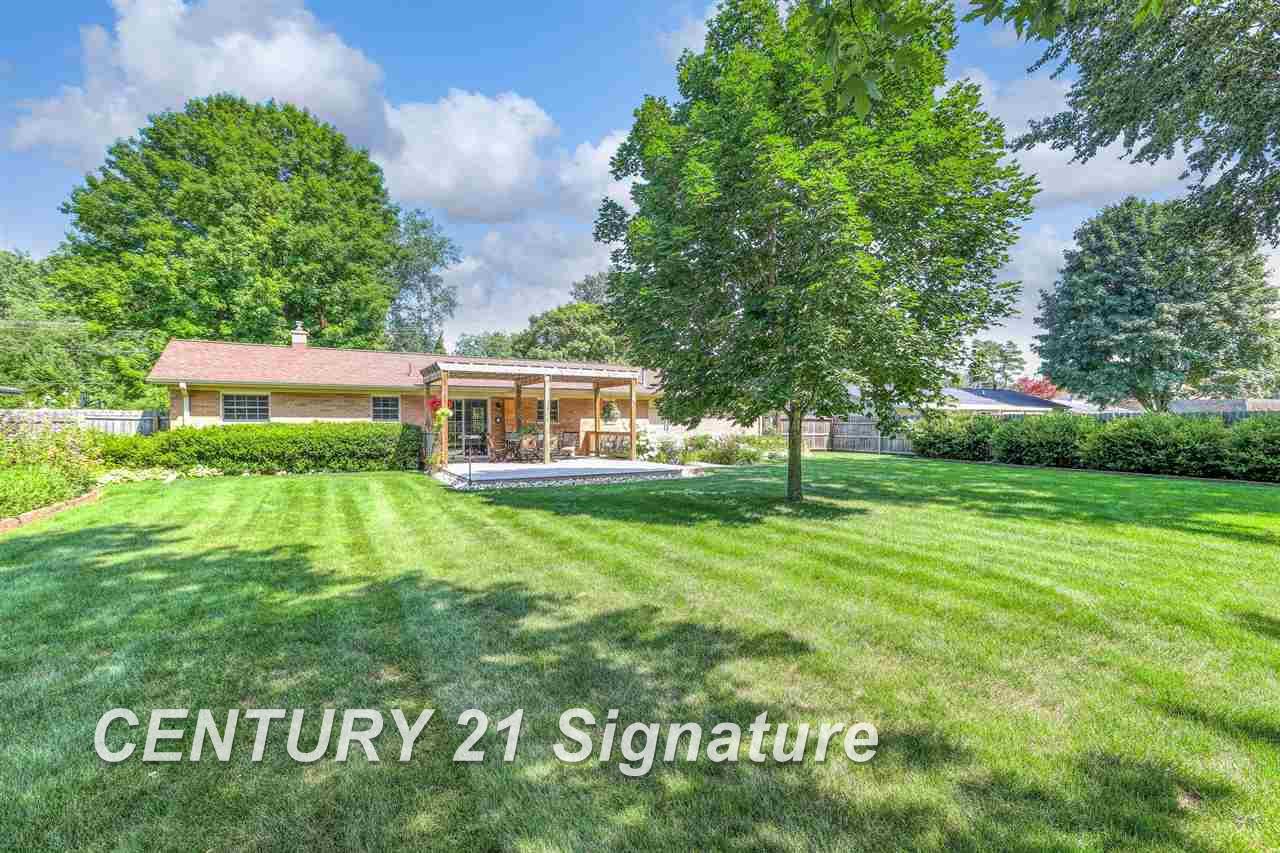 4231 North Thomas Road Freeland, MI 48623 - Photo 9 of 38
