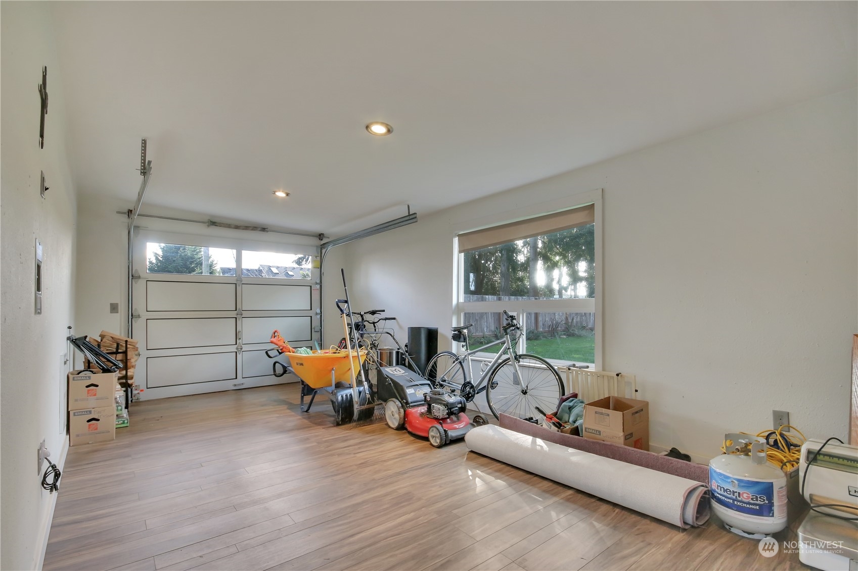 5210 Parker Road East Sumner, WA 98390 - Photo 22 of 25 a reading room with furniture and wooden floor