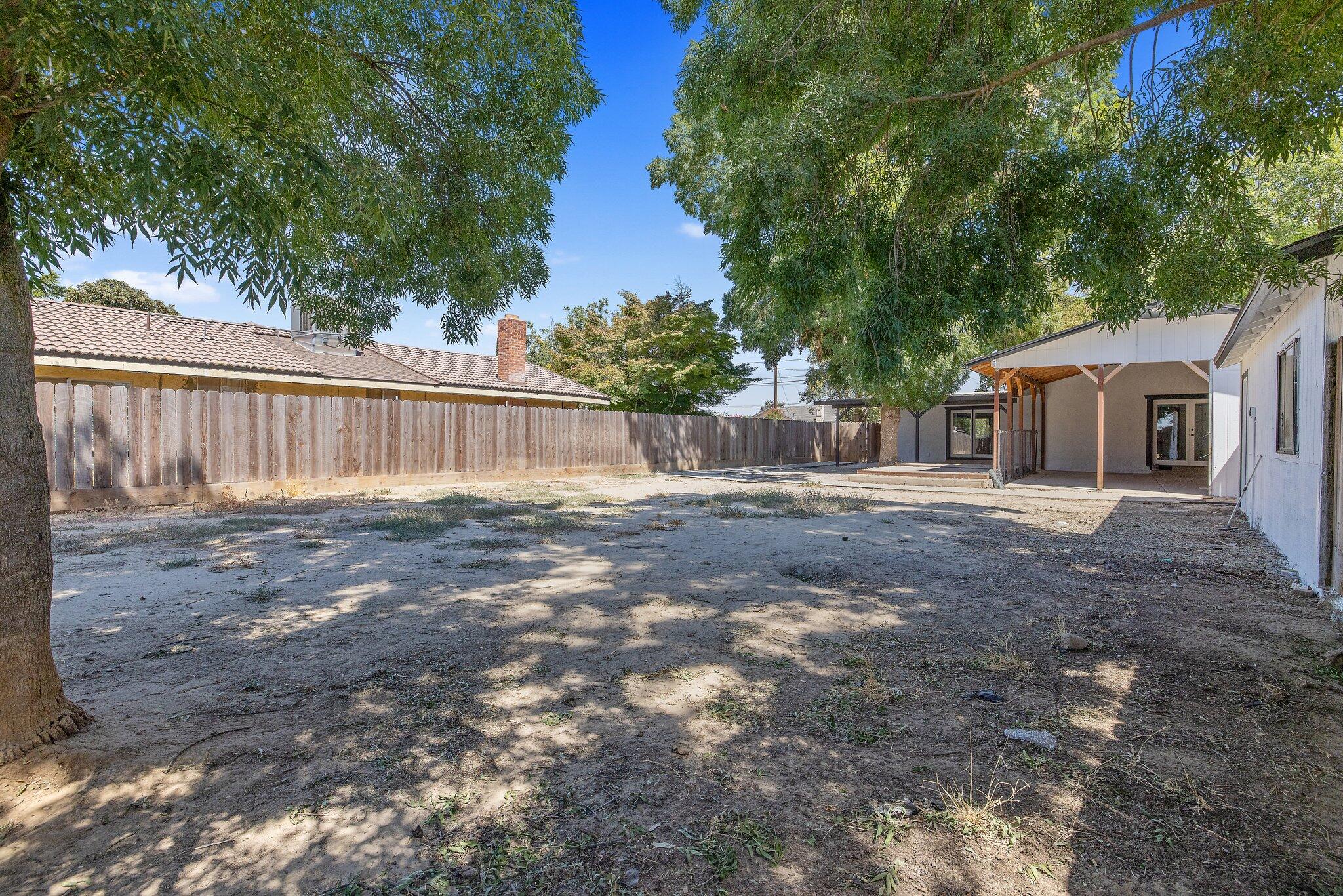 1737 North Coffee Street Merced, CA 95341 - Photo 52 of 62 52-web-or-mls-713A3119
