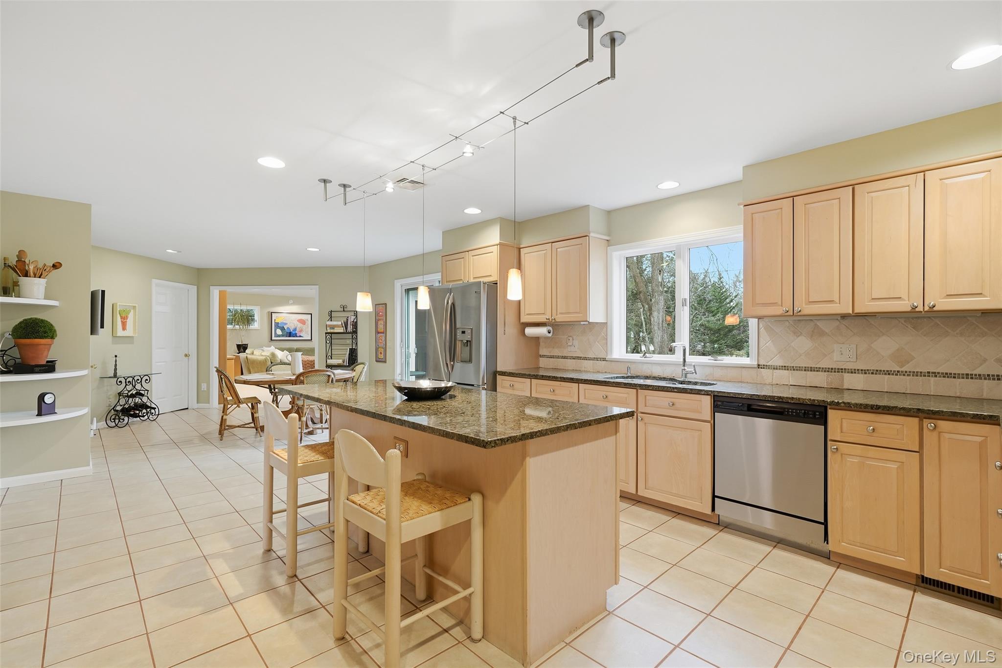 758 King Street Rye Brook, NY 10573 - Photo 11 of 28