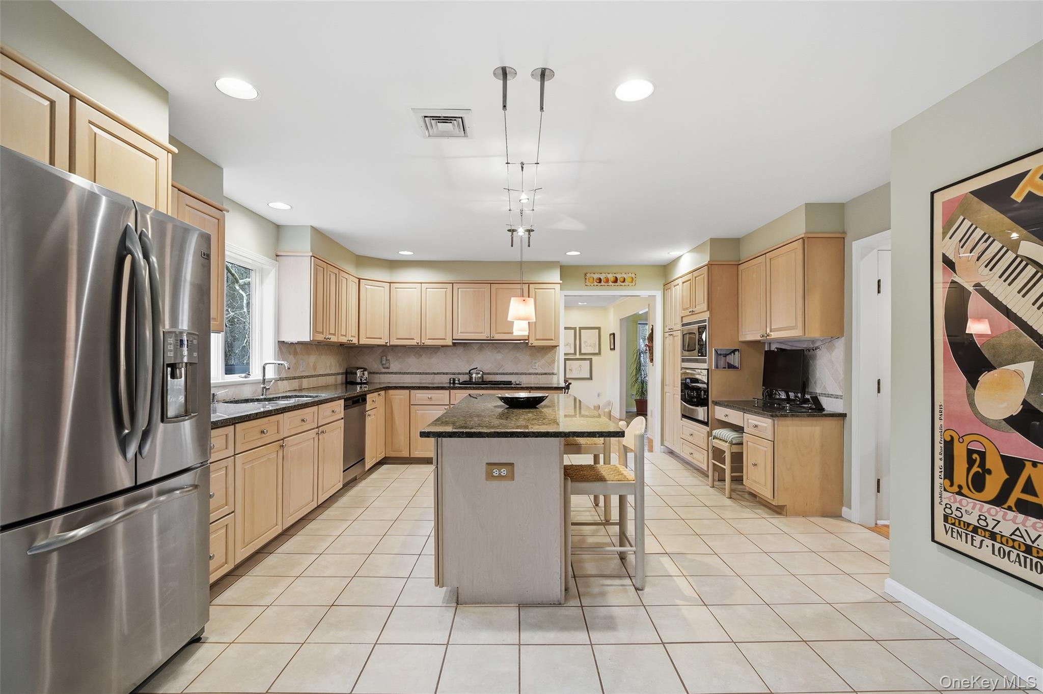 758 King Street Rye Brook, NY 10573 - Photo 6 of 28