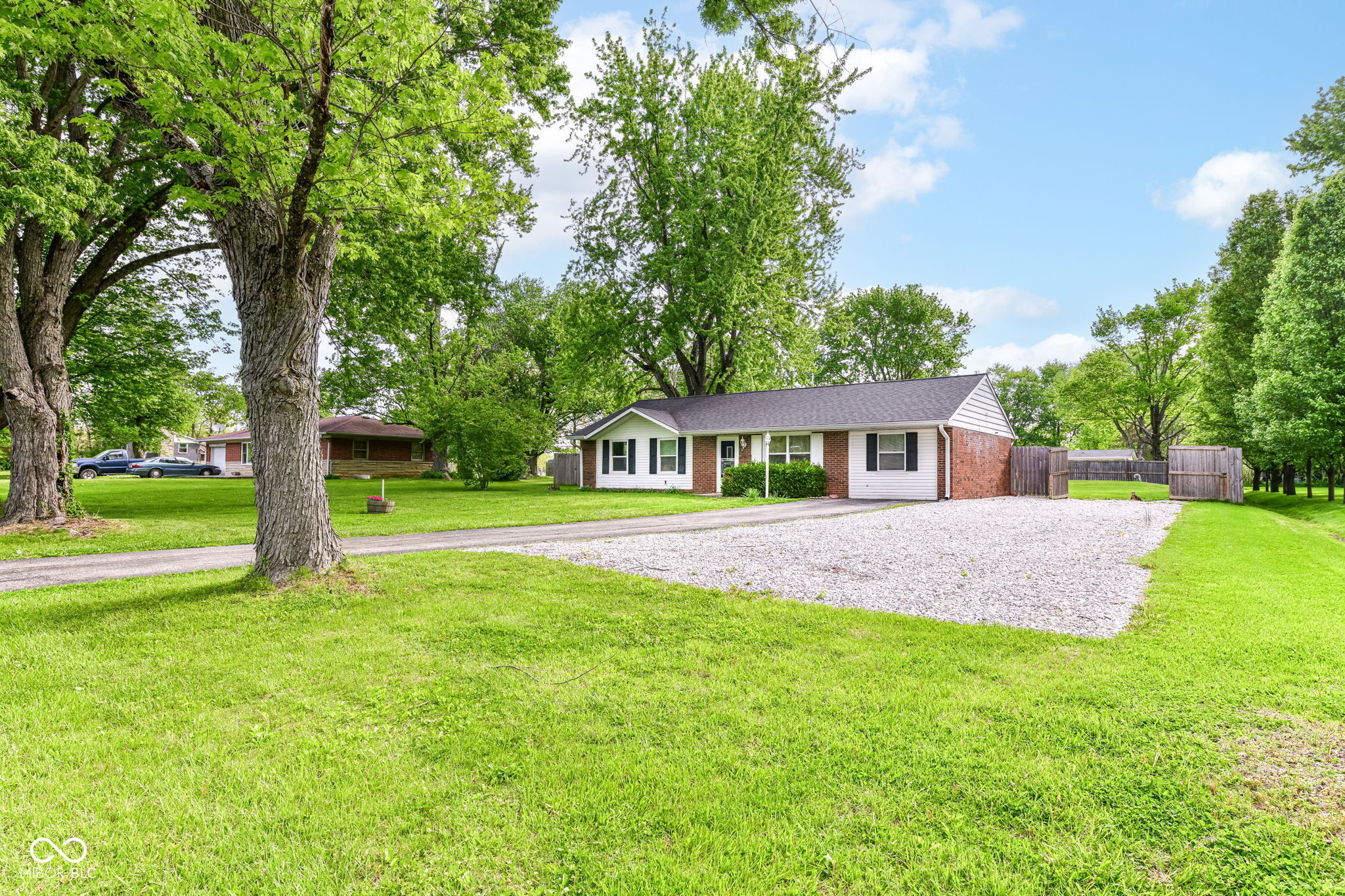 8177 North Poplar Road Mooresville, IN 46158 - Photo 3 of 31