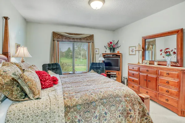 $525,000 | 2709 30th Avenue South, Fargo, ND 58103