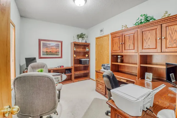 $525,000 | 2709 30th Avenue South, Fargo, ND 58103