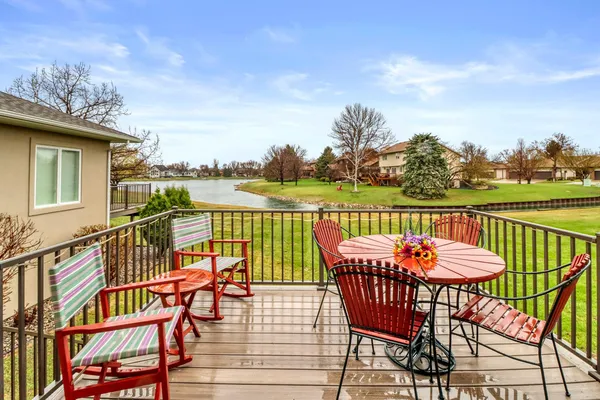 $525,000 | 2709 30th Avenue South, Fargo, ND 58103