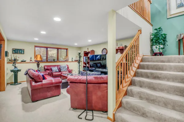 $525,000 | 2709 30th Avenue South, Fargo, ND 58103