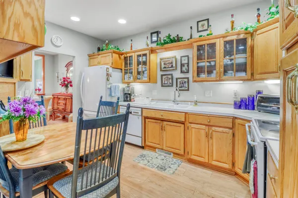 $525,000 | 2709 30th Avenue South, Fargo, ND 58103