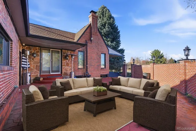 $925,000 | 301 South Poplar Street, Denver, CO 80224