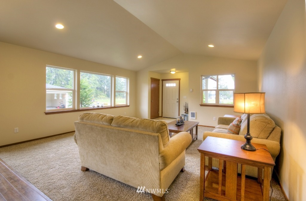 4585 Hall Road Blaine, WA 98230 - Photo 13 of 24