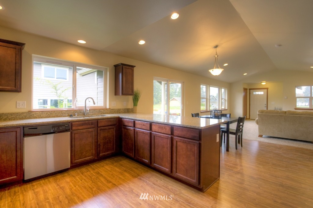 4585 Hall Road Blaine, WA 98230 - Photo 9 of 24