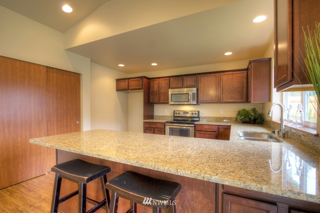 4585 Hall Road Blaine, WA 98230 - Photo 10 of 24