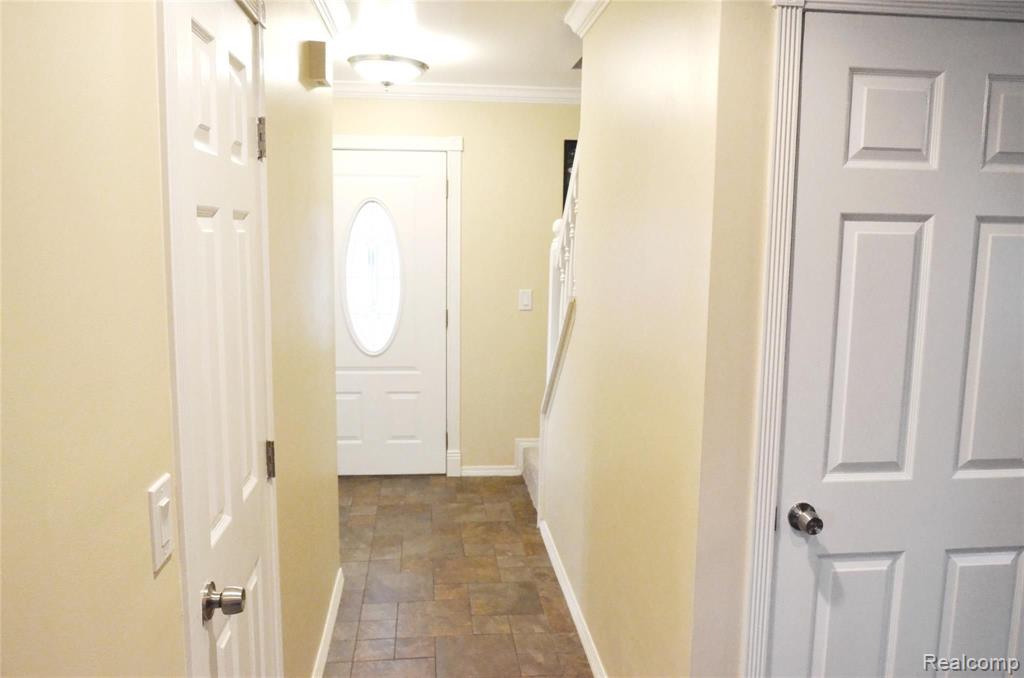 809 Burlington Road Canton, MI 48188 - Photo 15 of 31