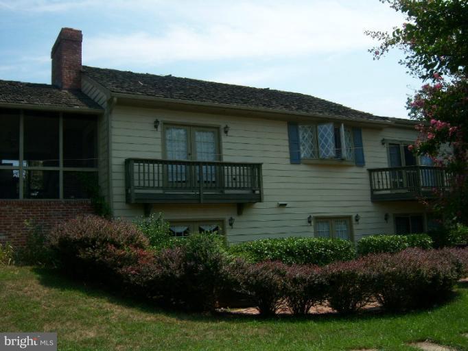 15302 Merrifields Court Silver Spring, MD 20906 - Photo 14 of 30 Exterior (Rear)