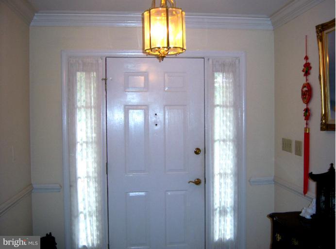 15302 Merrifields Court Silver Spring, MD 20906 - Photo 4 of 30 Interior (General)