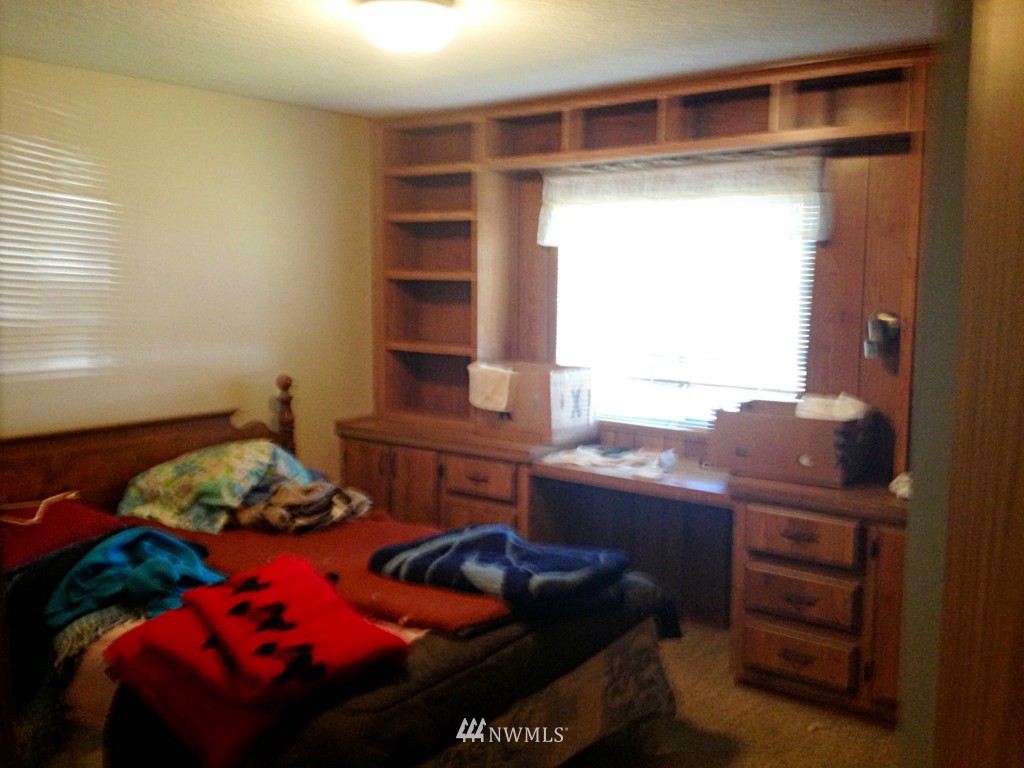 17 Rustemeyer Road, Unit 2 Aberdeen, WA 98520 - Photo 14 of 15 Gallery Image 14