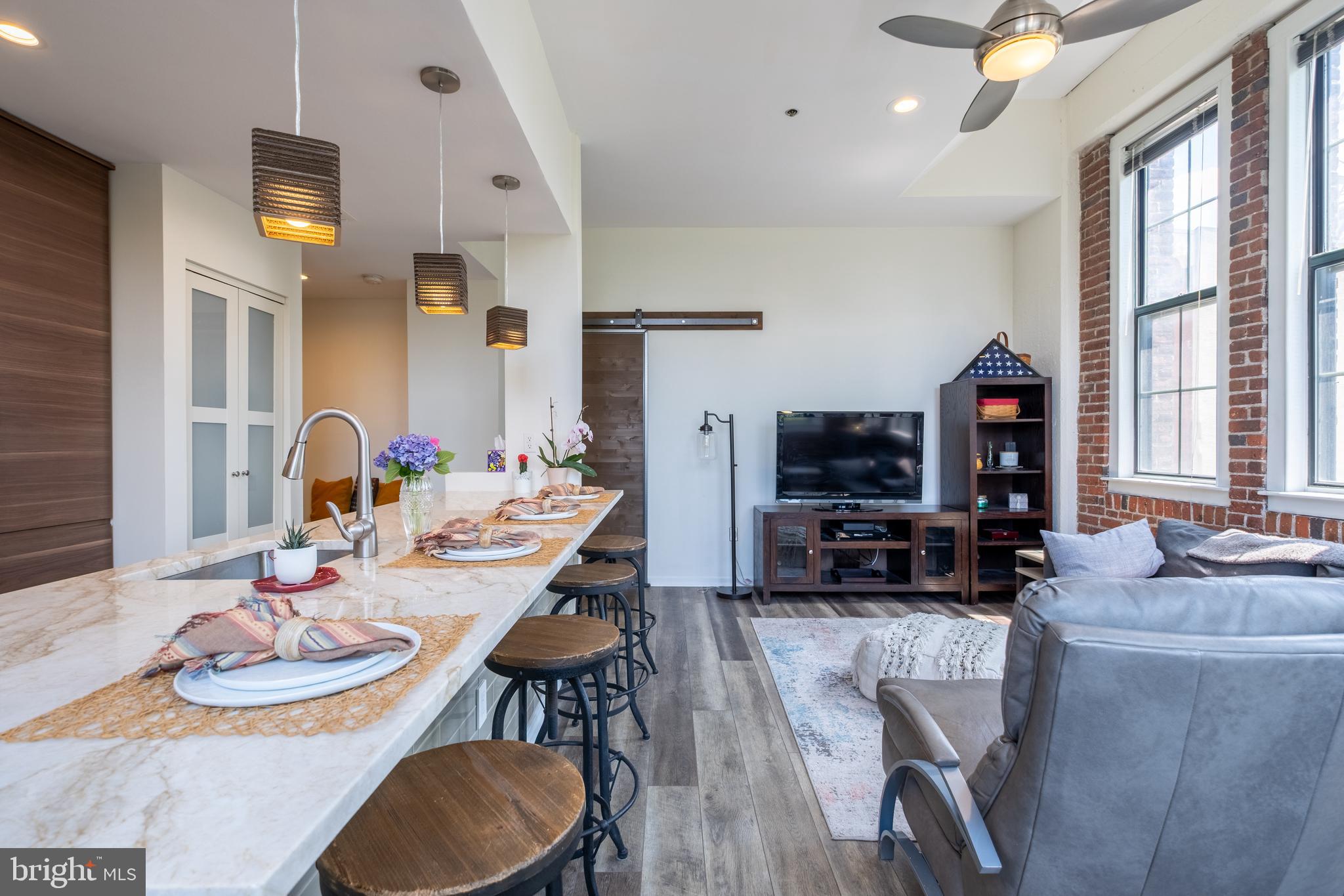 315 New Street, Unit 321 Philadelphia, PA 19106 - Photo 16 of 38