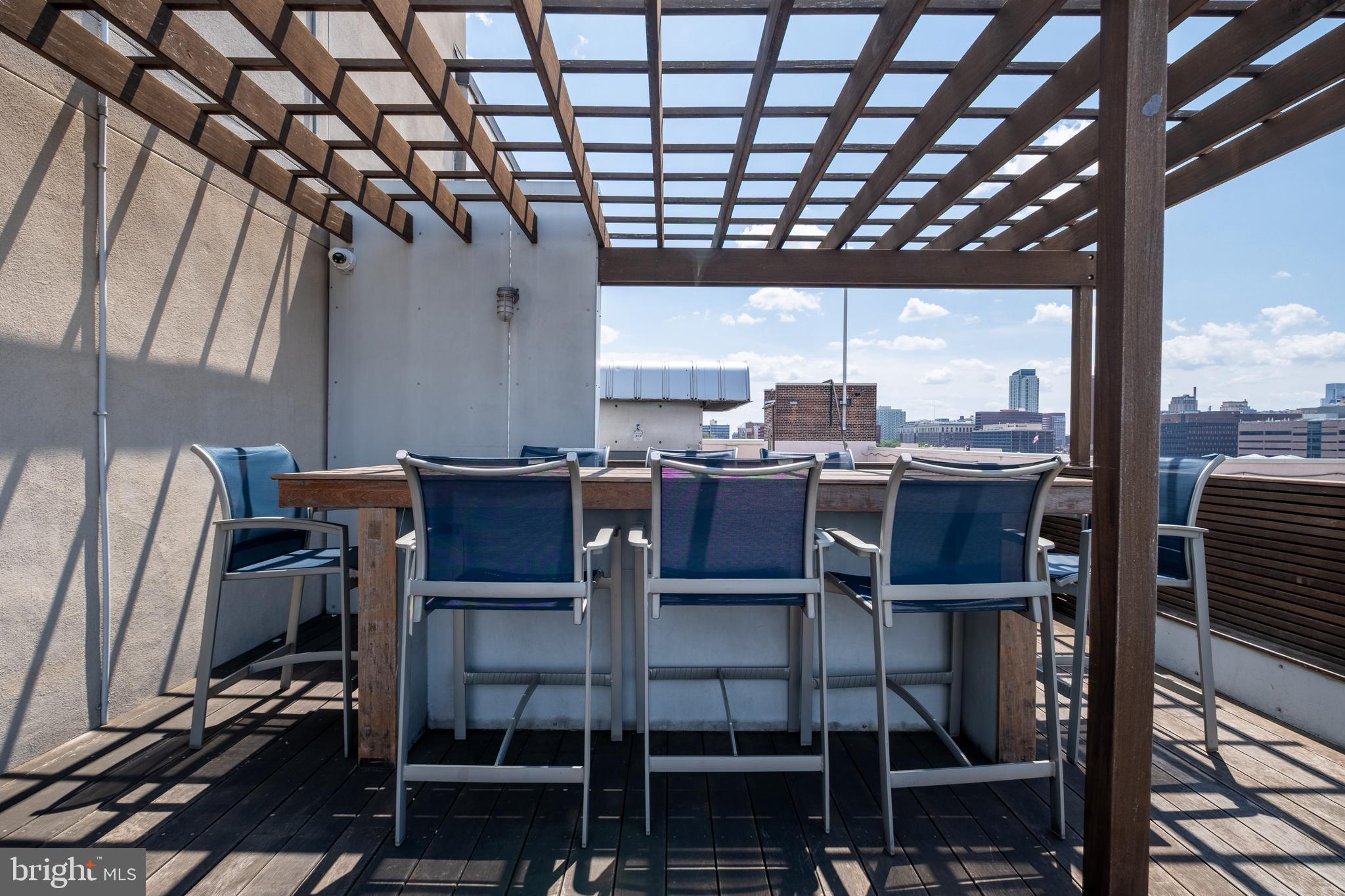 315 New Street, Unit 321 Philadelphia, PA 19106 - Photo 27 of 38