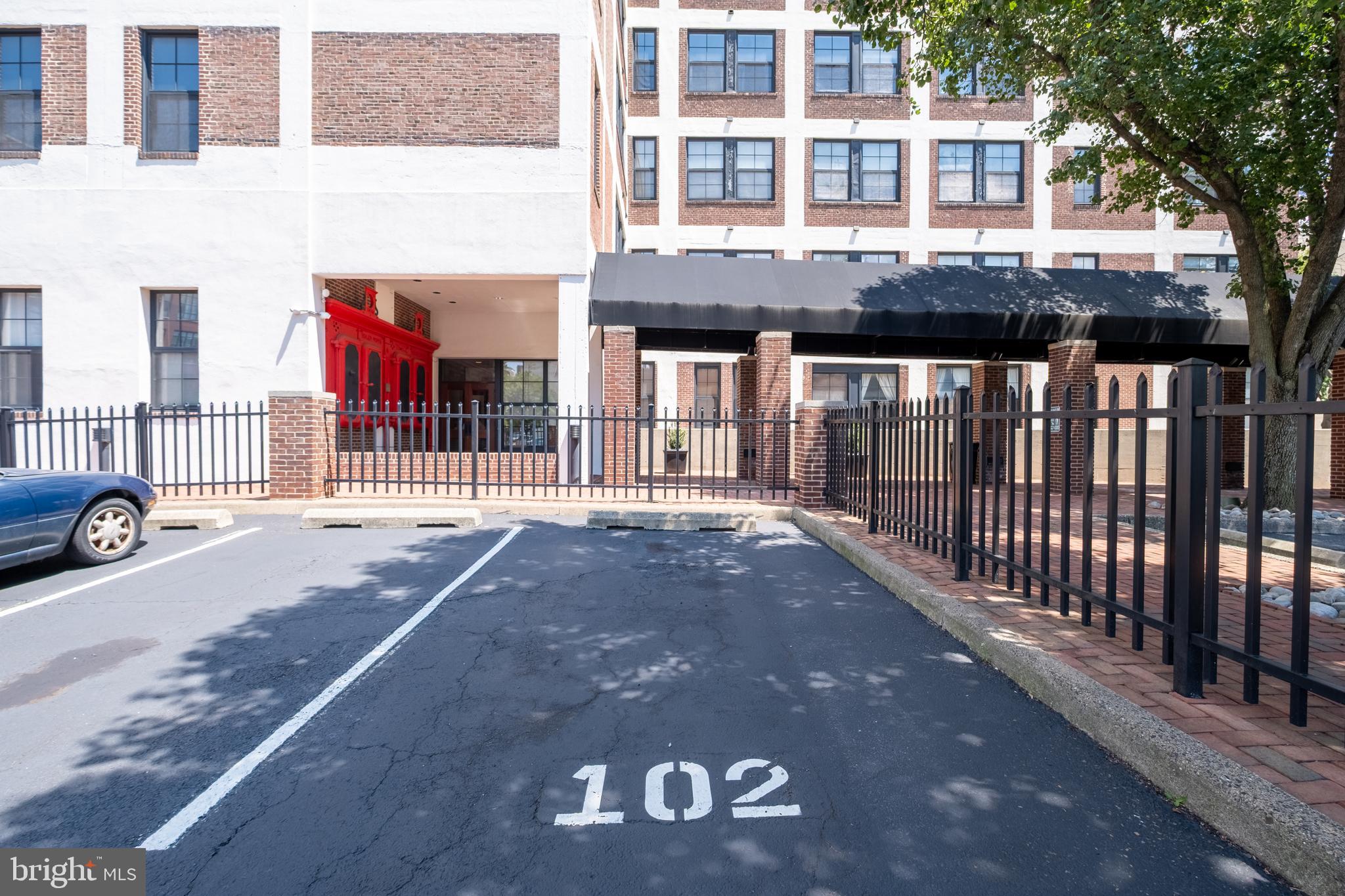 315 New Street, Unit 321 Philadelphia, PA 19106 - Photo 31 of 38