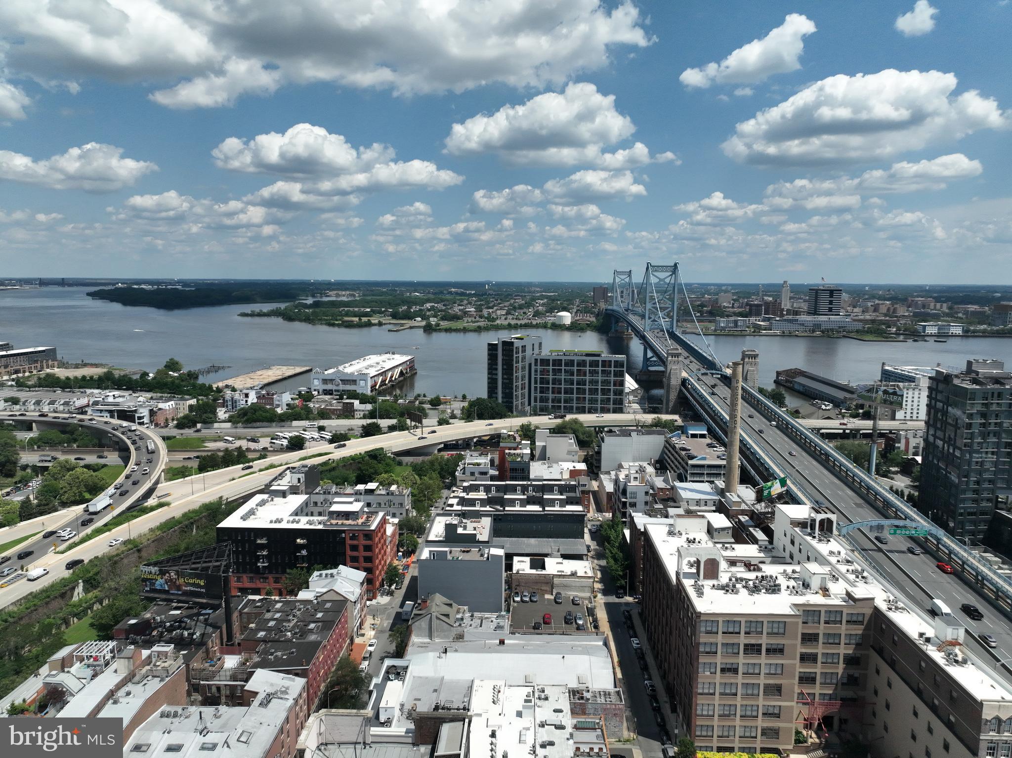 315 New Street, Unit 321 Philadelphia, PA 19106 - Photo 34 of 38