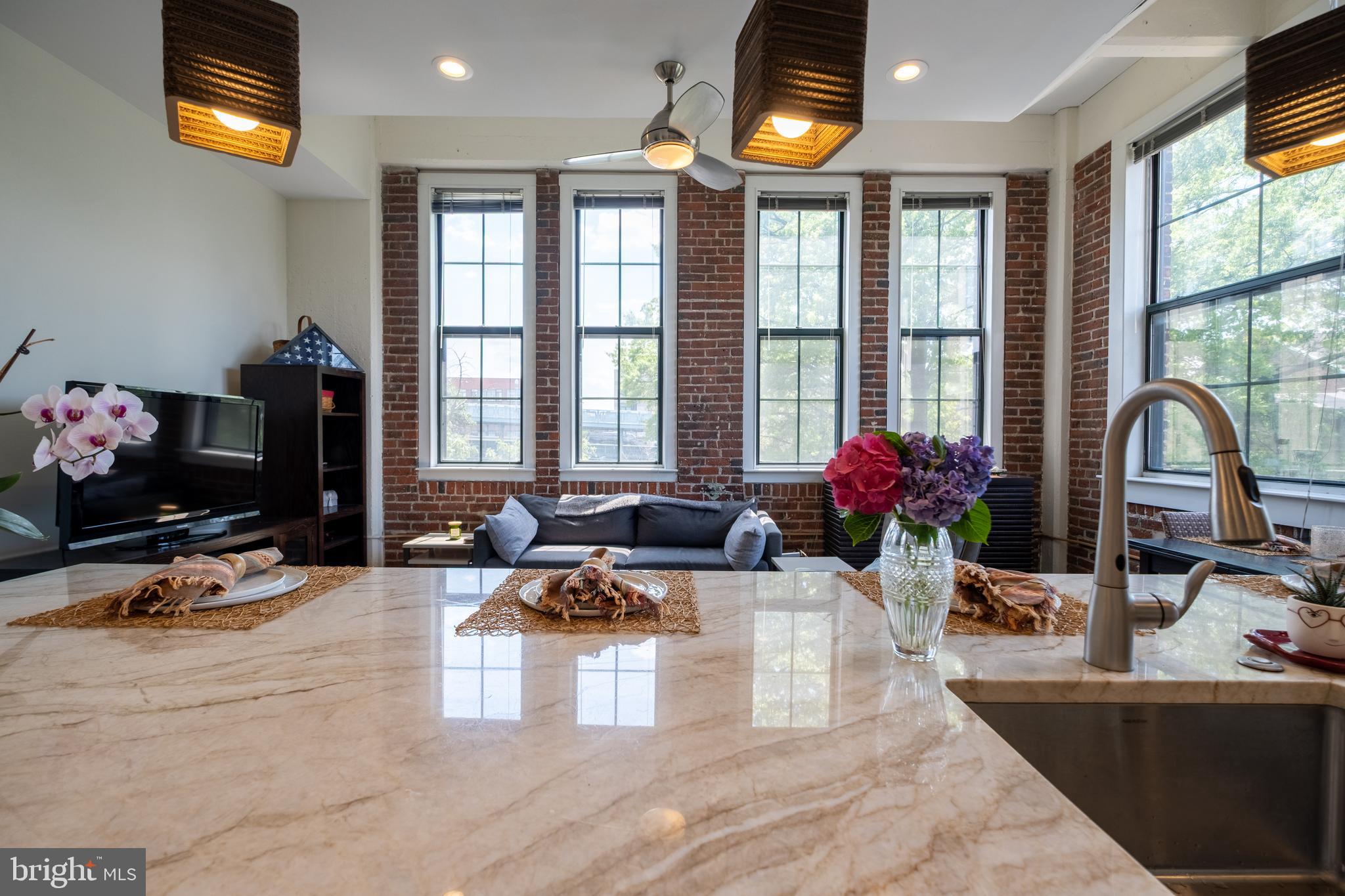 315 New Street, Unit 321 Philadelphia, PA 19106 - Photo 7 of 38