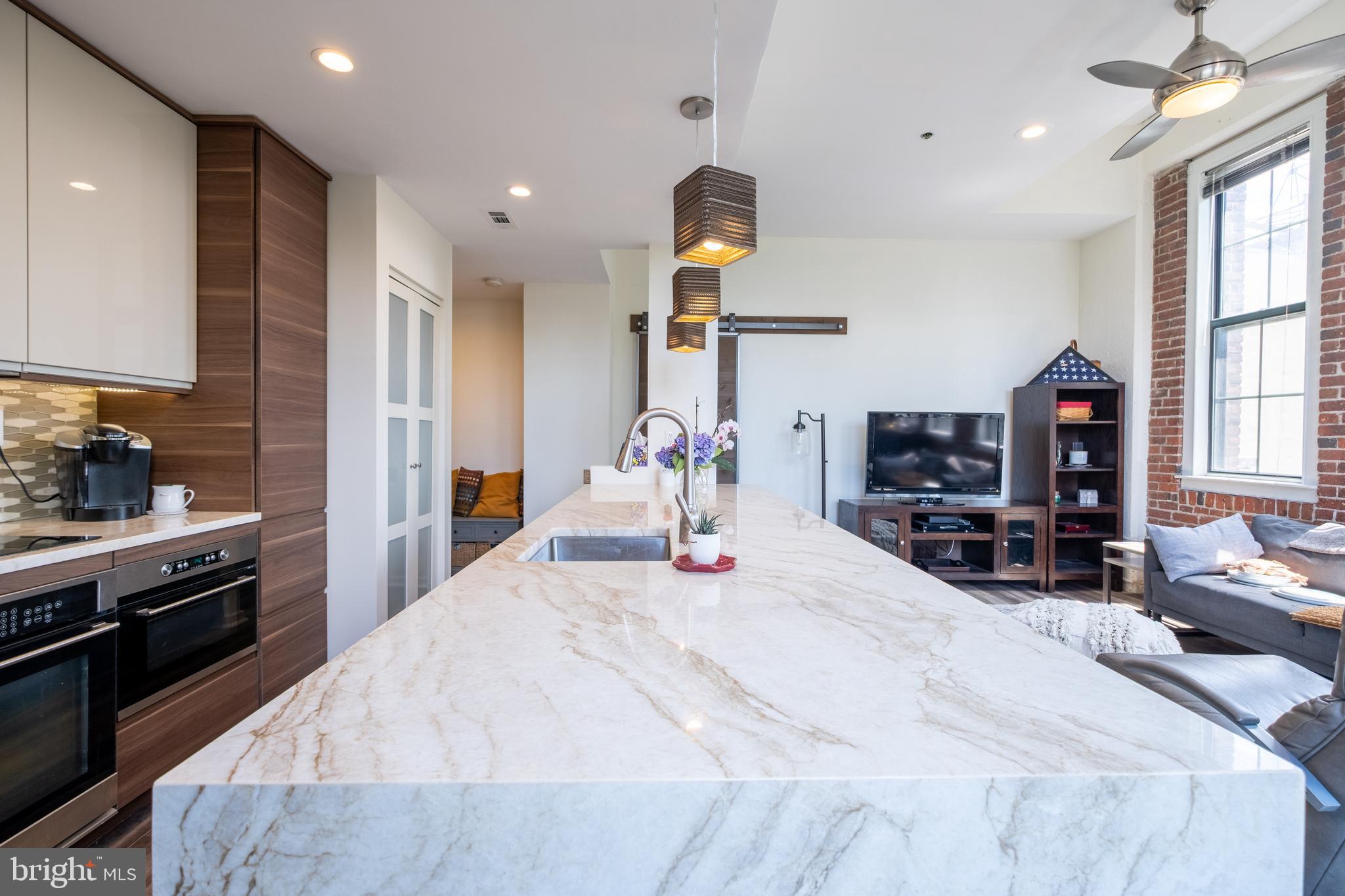 315 New Street, Unit 321 Philadelphia, PA 19106 - Photo 10 of 38