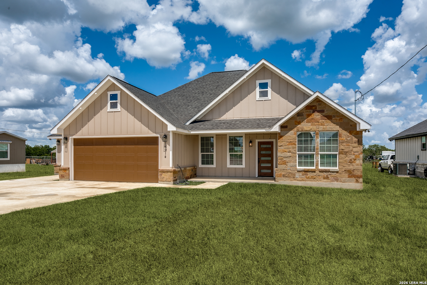 16914 Rancho Atascosa, TX 78002 - Photo 2 of 25