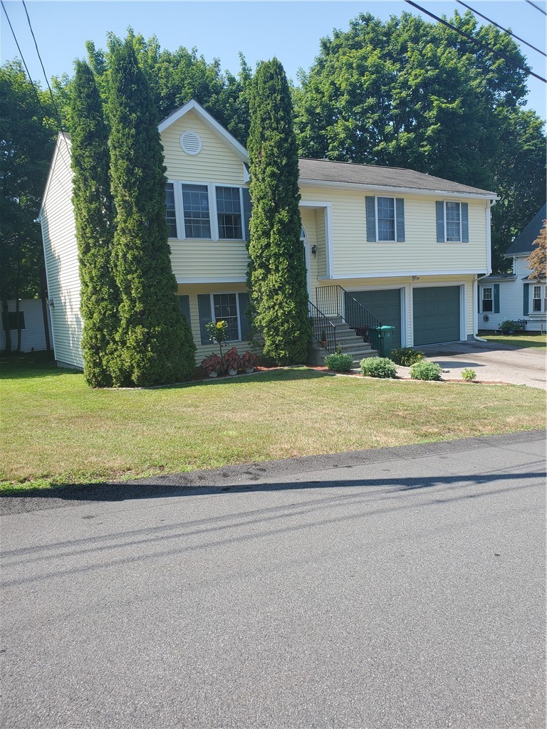 91 Oregon Avenue Woonsocket, RI 02895 - Photo 1 of 24