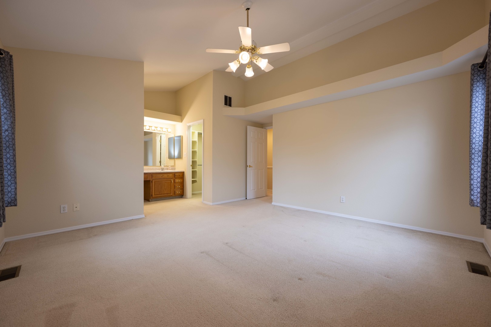 1515 Cobblefield Road Champaign, IL 61822 - Photo 13 of 26 Gallery Image 13