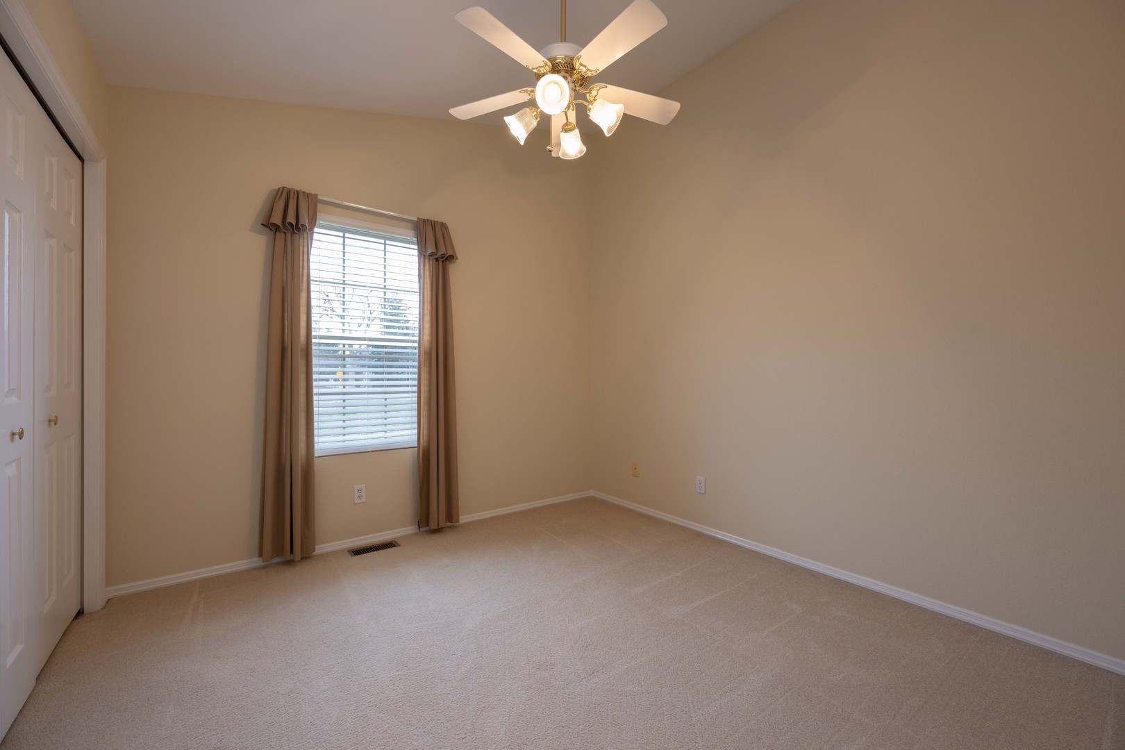 1515 Cobblefield Road Champaign, IL 61822 - Photo 17 of 26 Gallery Image 17