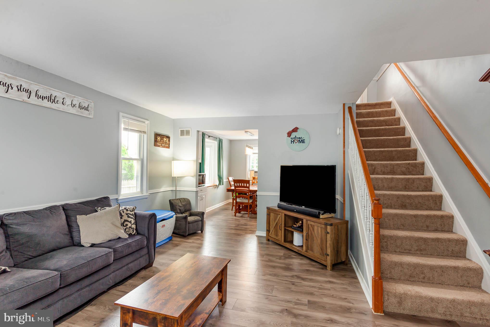 2054 Jasmine Road Dundalk, MD 21222 - Photo 4 of 40