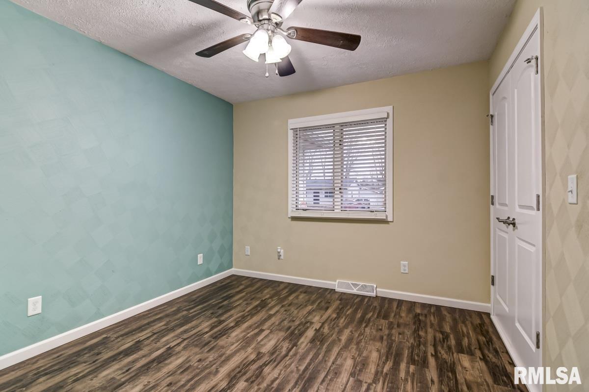 229 Hawkeye Way Springfield, IL 62707 - Photo 21 of 34