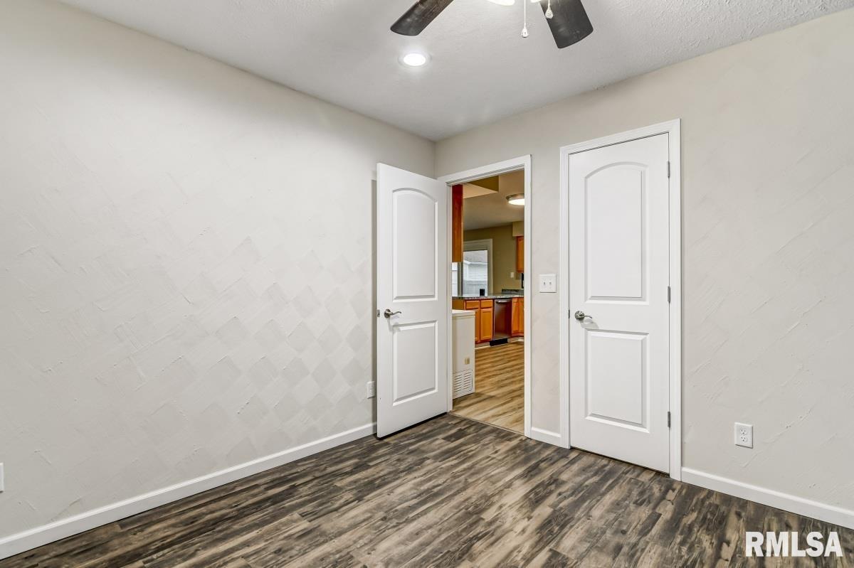 229 Hawkeye Way Springfield, IL 62707 - Photo 25 of 34