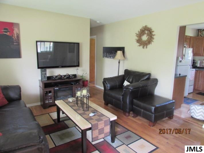 1522 Devonshire Road Jackson, MI 49203 - Photo 3 of 19 Photo 3