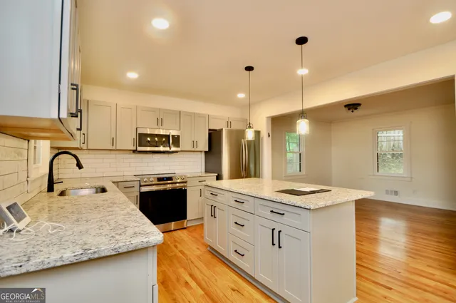 $450,000 | 225 Sherwood Drive, Athens, GA 30606