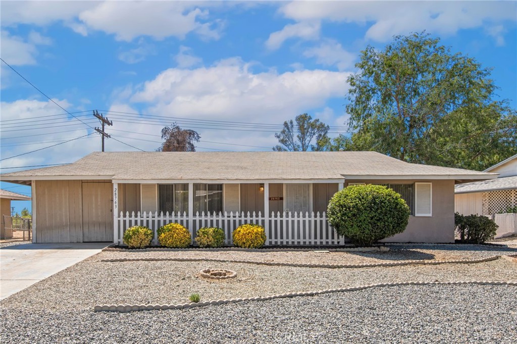 28763 Bradley Road Menifee, CA 92586 - Photo 2 of 32