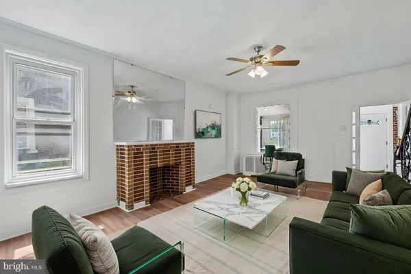 $234,900 | 627 Walnut Street, Darby, PA 19023