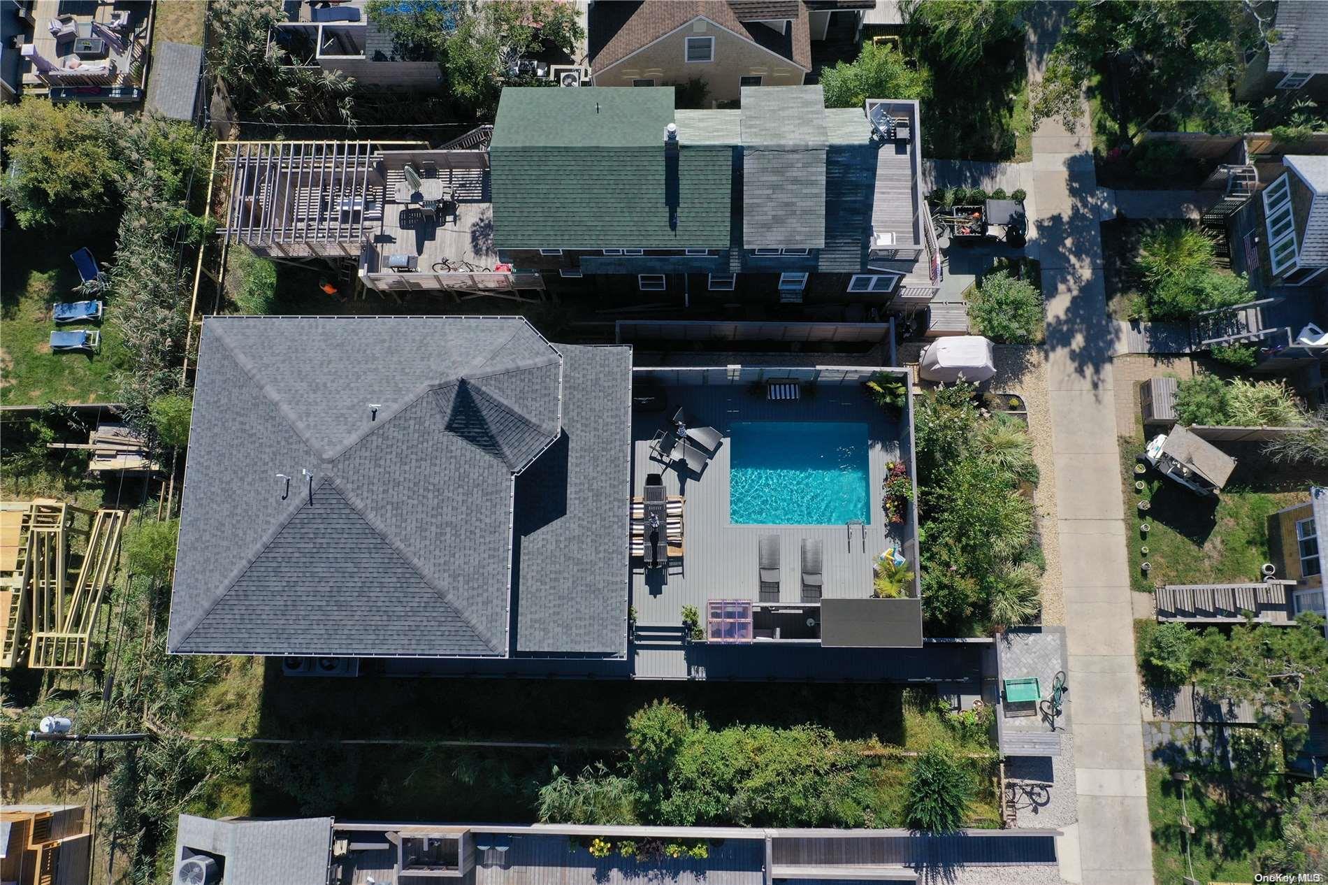181 Wilmot Road Ocean Beach, NY 11770 - Photo 5 of 28