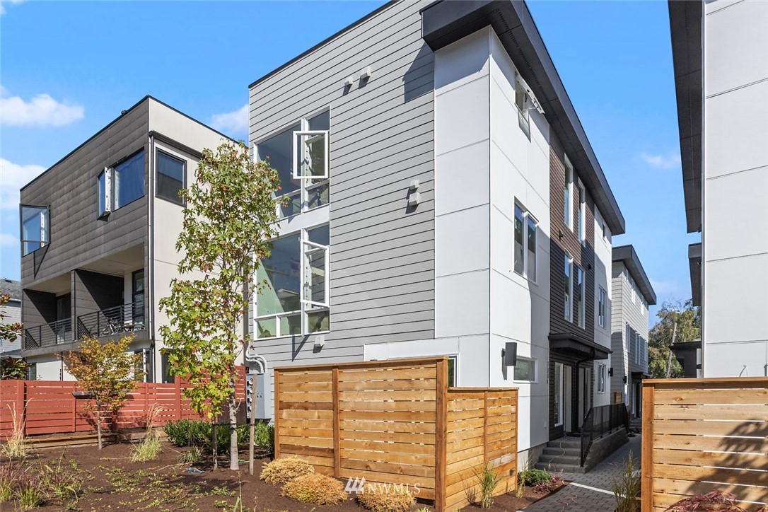 130 West Florentia Street, Unit A Seattle, WA 98119 - Photo 1 of 24