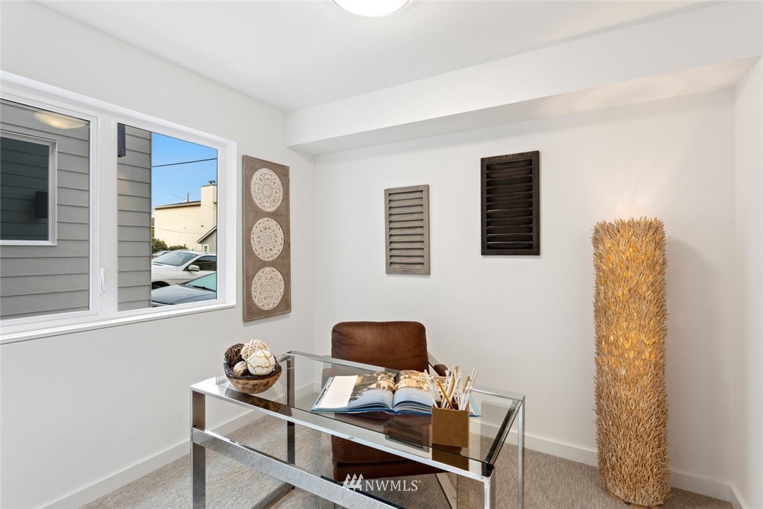 130 West Florentia Street, Unit A Seattle, WA 98119 - Photo 2 of 24